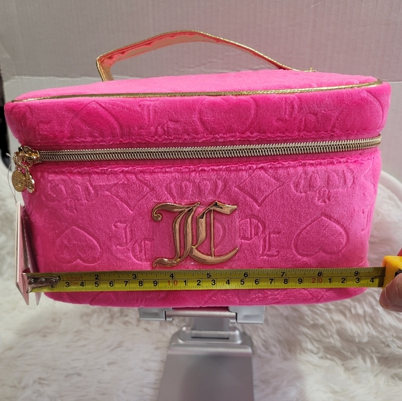Juicy Couture Travel Velour Makeup Case Train Bag  Hot Pink Gold  Cosmetic Bag - Picture 4 of 8